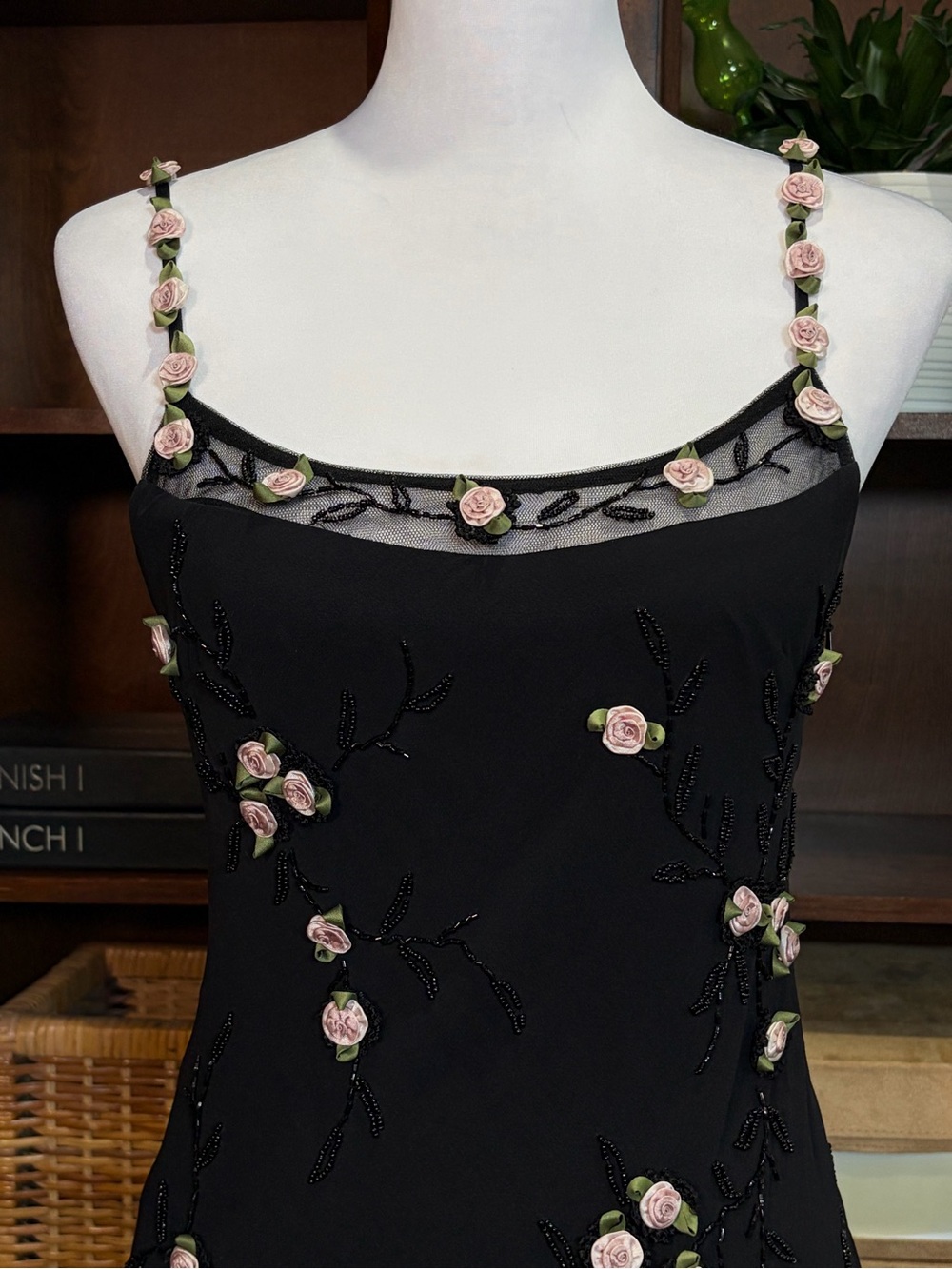 Sue Wong Vintage "Rare" Black Silk Floral Rosette Beaded Dress Size 6 Romantic - Picture 3 of 16
